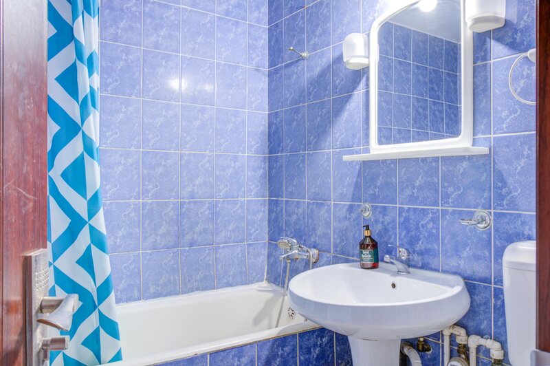 Iancului, metrou 3 min., apartament 2 camere decomandat.